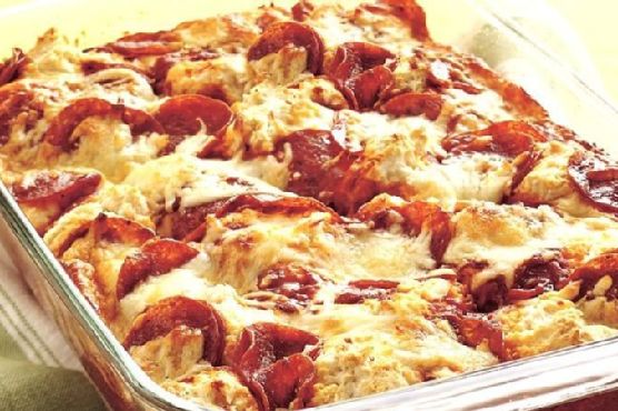 4-Ingredient Pizza Bake