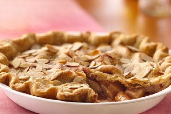 Almond-Pear Pie