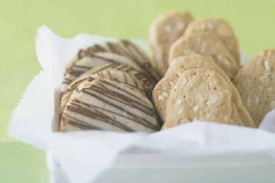 Almond Spice Cookies