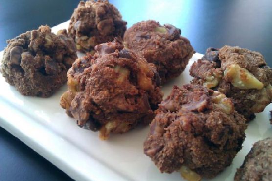 Almost Healthy and Surprisingly Good Chocolate Chip Cookies
