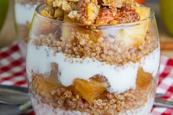 Apple Crumble Quinoa Parfait