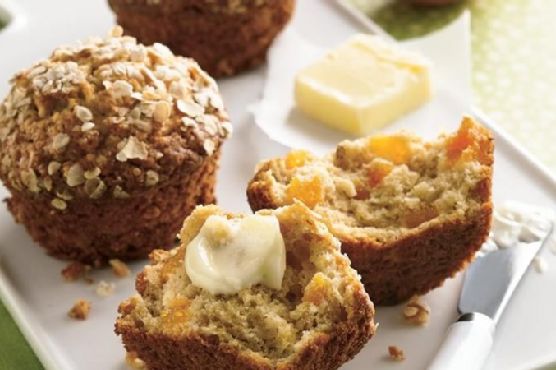 Apricot-Oatmeal Muffins