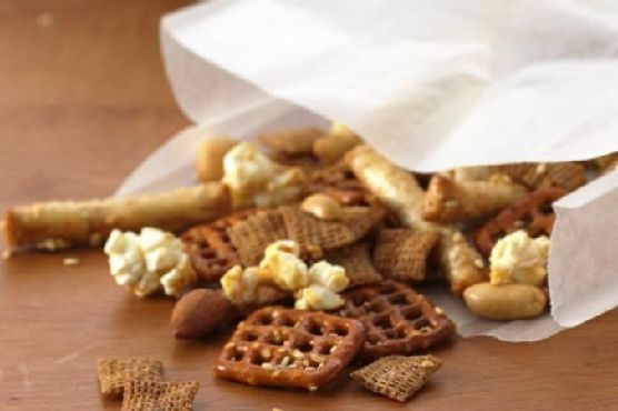 Baked Cereal Honey Snack Mix