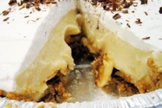 Banana Cream Pie with Chocolate Lining