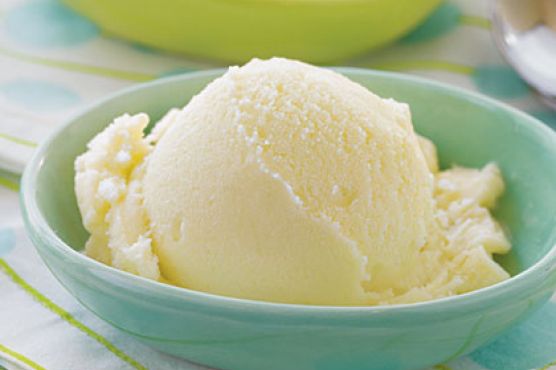 Banana-Mango Frozen Yogurt