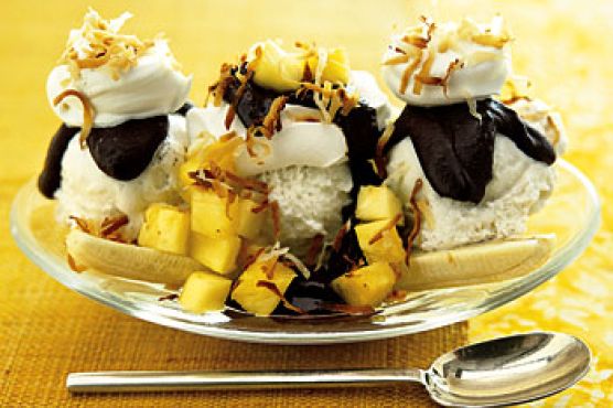 Banana Split with Curried Chocolate-Coconut Sauce