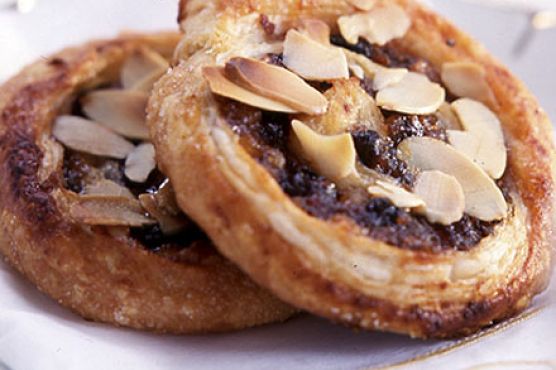 Barney's roly-poly mince pies