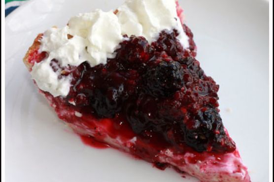 Blackberry Cream Pie