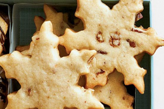 Bourbon-Pecan Snowflakes