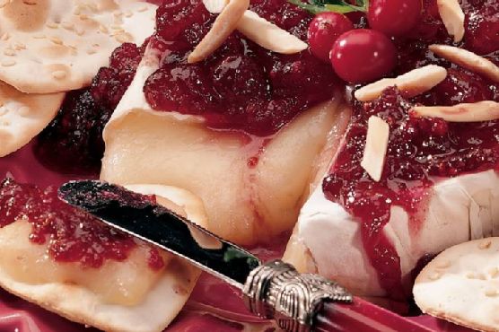 Brie with Cranberry Chutney