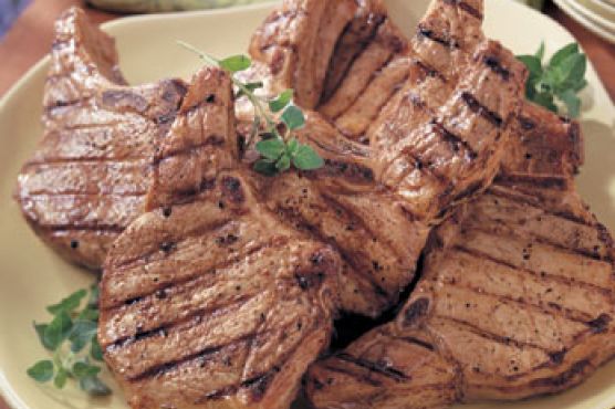 Brined Pork Chops with Spicy Chutney Barbecue Sauce