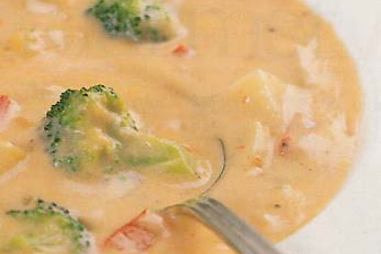 Broccoli, Red Pepper, and Cheddar Chowder