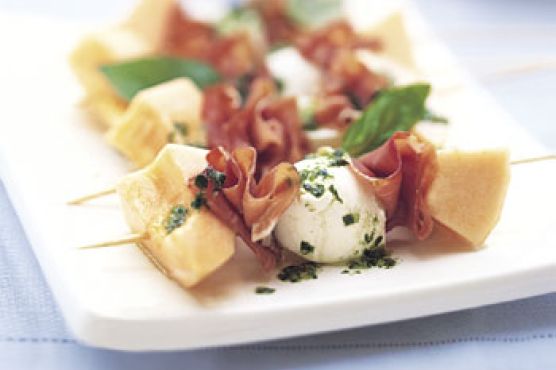 Brochettes of Melon, Prosciutto, and Fresh Mozzarella