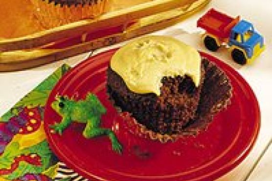 Brownie Cupcakes with Peanut Butter Frosting
