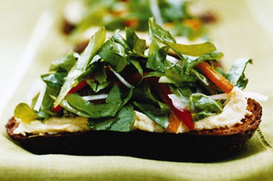 Bruschette with Chickpea Purée and Arugula