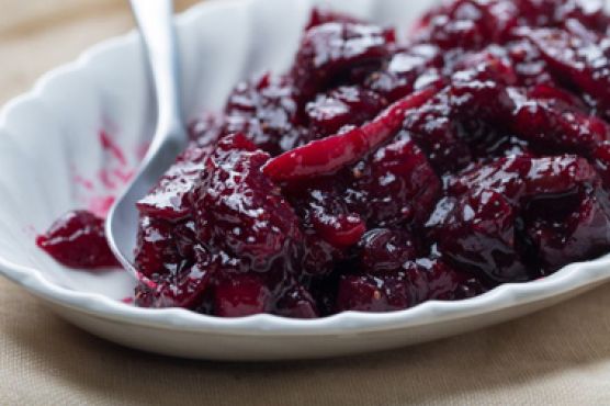 Cabernet-Cranberry Sauce with Figs