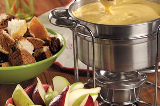 Cheddar Fondue