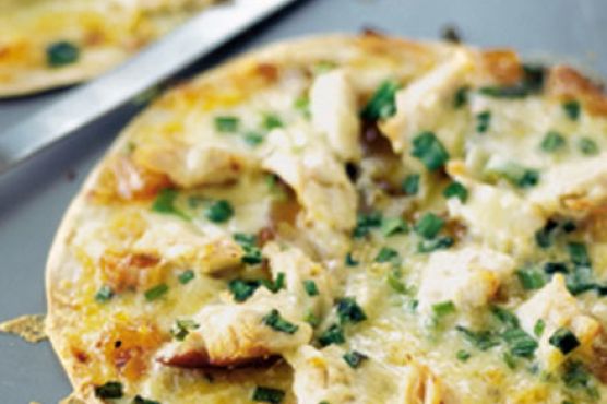 Cheese & chutney tostados