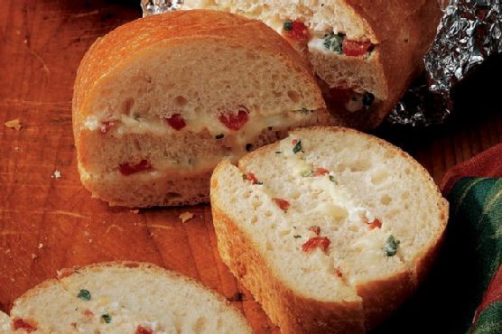 Cheesy Roasted Red Pepper Bread