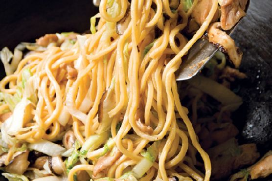 Chicken Lo Mein with Ginger Mushrooms