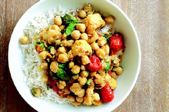 Chickpea Curry with Roasted Cauliflower and Tomatoes