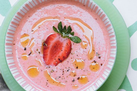 Chilled Strawberry Soup