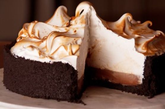 Chocolate Cream Pie with Swiss Meringue