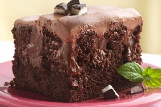 Chocolate-Peppermint Poke Cake