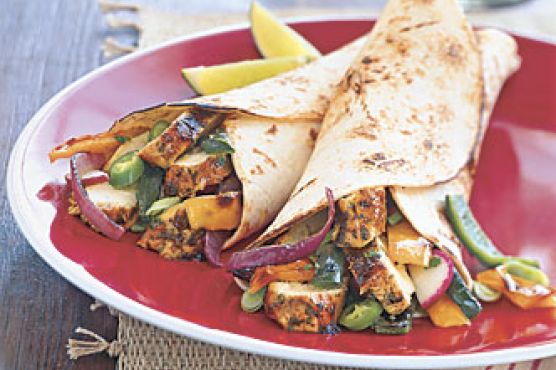 Cilantro-Lime Chicken Fajitas with Grilled Onions