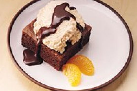 Cinnamon Brownie Sundaes