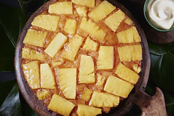 Cinnamon pineapple upside-down cake