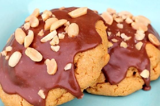 Cocoa-Hazelnut Stuffed Cookies