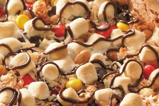 Cookies and Candy Pizza