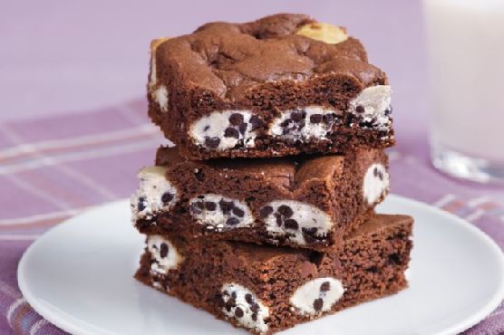 Cookies and Cream Cake Mix Brownies