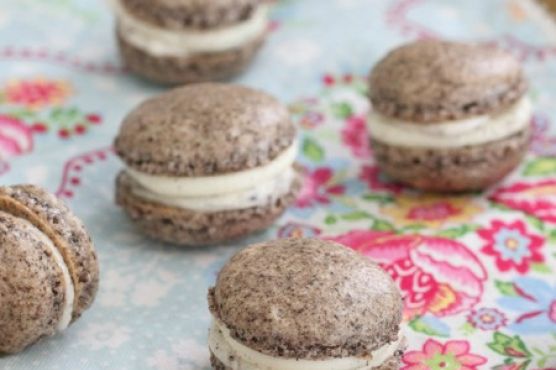 Cookies and Cream Double Stuf Macarons