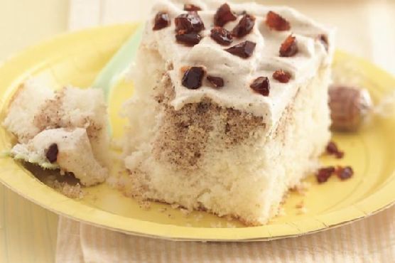 Creamy Root Beer Float Cake