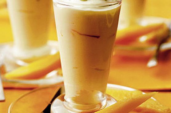 Creamy saffron yogurt