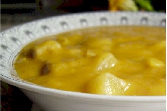 Creamy Vegan Potato Leek Soup