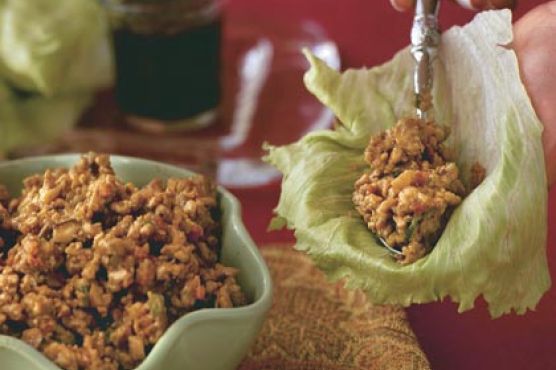 Crispy Ginger-and-Garlic Asian Turkey Lettuce Wraps