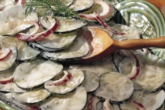 Cucumbers with Yogurt-Dill Sauce