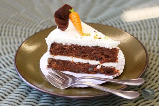 Dairy-Free Carrot Cake With Lemon Glaze