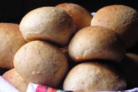 Diana's Hawaiian Bread Rolls