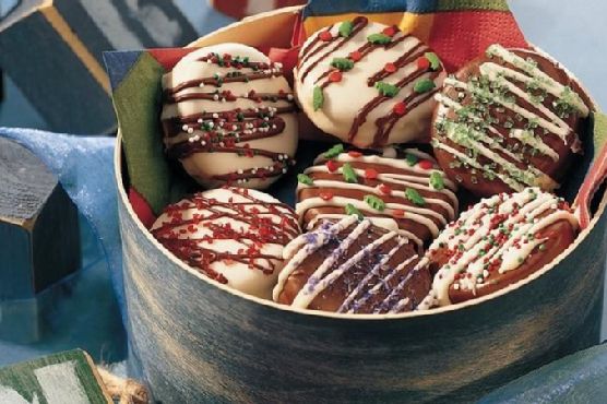 Double-Frosted Chocolate Sandwich Cookies