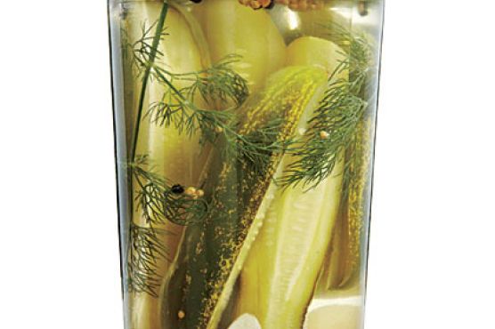 Easy Dill Pickle Spears