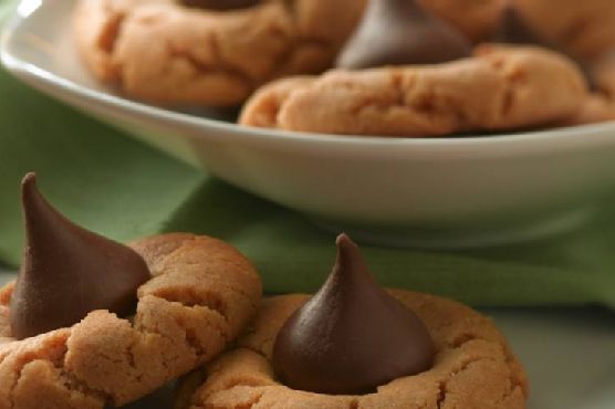 Easy Peanut Butter Blossoms