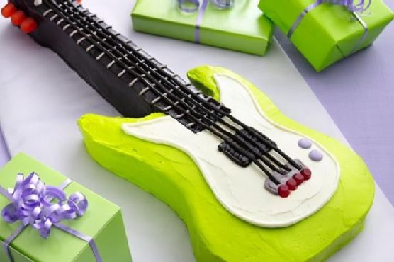 Electric Guitar Cake