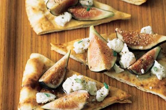 Fig and Goat Cheese Pitas