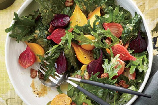 Fizz Kale Salad with Roasted Garlic-Bacon Dressing and Beets
