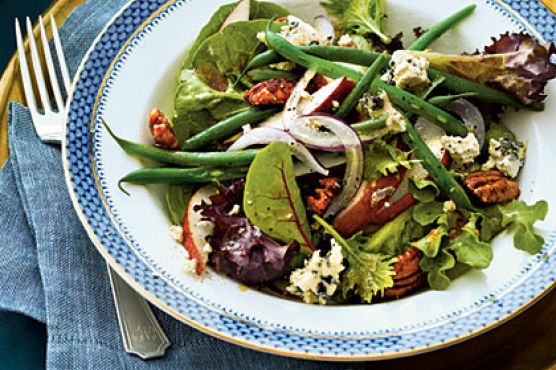 Fresh Pear-and-Green Bean Salad with Sorghum Vinaigrette