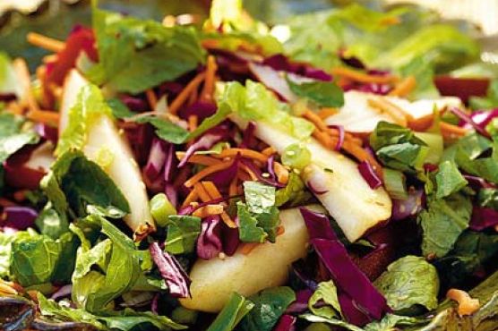 Fresh Pear Salad with Asian Sesame Dressing